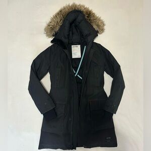 Aritzia Women’s Winter Jacket, Golden Bancroft Parka Size Medium